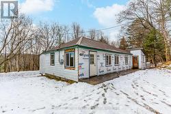 3 bdrm + den, 2 full baths - 1793 sq ft - 