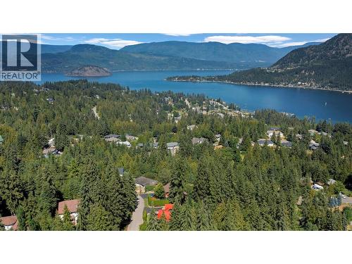 Close to the lake! - 2726 Tranquil Place, Blind Bay, BC - Outdoor With Body Of Water With View