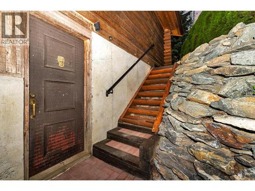 2726 Tranquil Place, Blind Bay, BC - Indoor Photo Showing Other Room