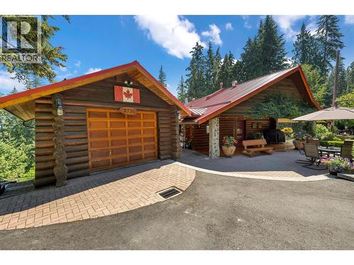 2726 Tranquil Place, Blind Bay, BC - Outdoor