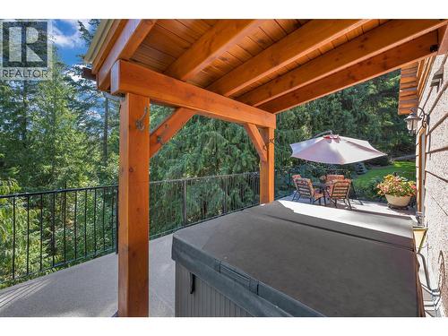 Hot tub on the deck! - 2726 Tranquil Place, Blind Bay, BC - Outdoor With Deck Patio Veranda With Exterior