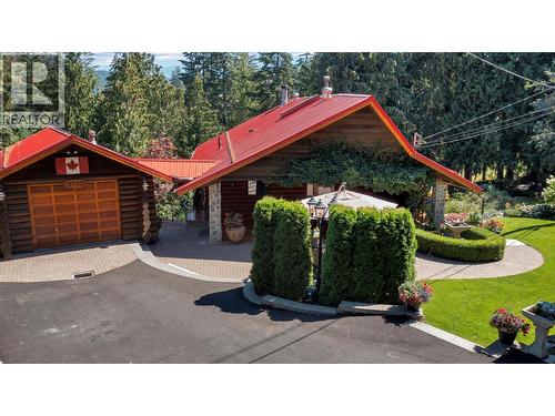 2726 Tranquil Place, Blind Bay, BC - Outdoor