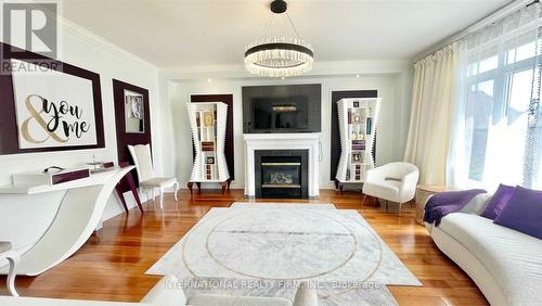 12 Sachet Drive, Richmond Hill, ON - Indoor Photo Showing Living Room With Fireplace