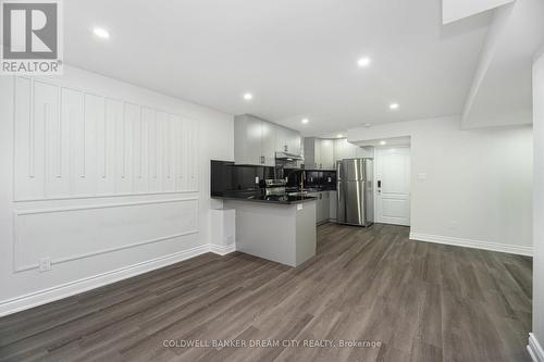 67 Eberly Woods Drive, Caledon, ON - Indoor Photo Showing Kitchen