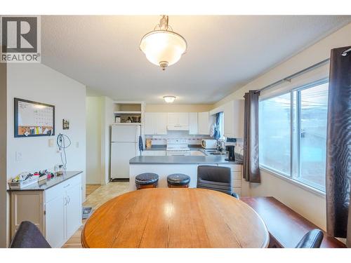 751 Chase Avenue, Penticton, BC - Indoor
