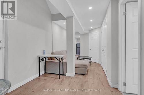 10 Mainland Crescent E, Vaughan, ON - Indoor Photo Showing Other Room