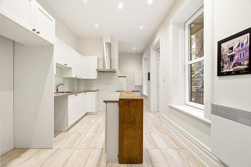 Cuisine - 951  - 955 Av. Laporte, Montréal (Le Sud-Ouest), QC - Indoor Photo Showing Kitchen