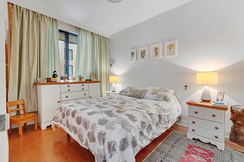 Chambre à coucher principale - 207-7317 Av. Victoria, Montréal (Côte-Des-Neiges/Notre-Dame-De-Grâce), QC - Indoor Photo Showing Bedroom