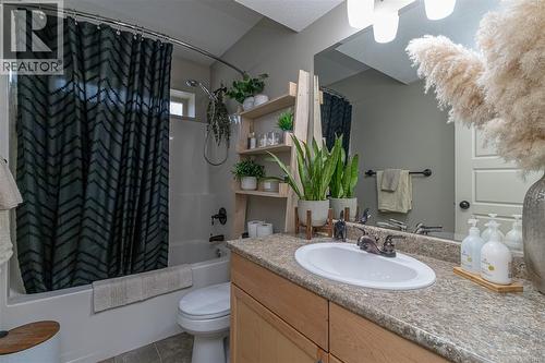 1050 Southwood Dr, Nanaimo, BC - Indoor Photo Showing Bathroom