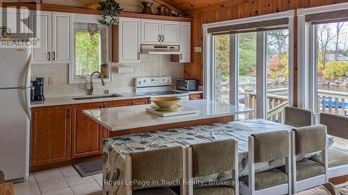 2849 Honey Harbour Road, Georgian Bay (Baxter), ON - Indoor