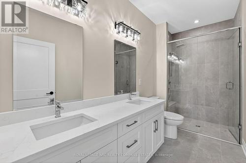 5 Peachtree Lane, Niagara-On-The-Lake (Virgil), ON - Indoor Photo Showing Bathroom