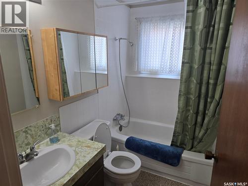 Abcd 201 King Street, Punnichy, SK - Indoor Photo Showing Bathroom