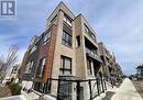 15 - 15 Lytham Green Circle, Newmarket, ON  - Outdoor 
