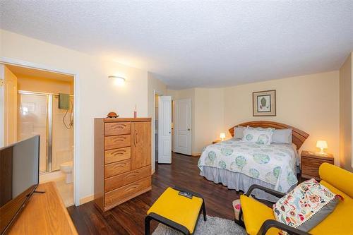 115 Cloverwood Rd, Winnipeg, MB 