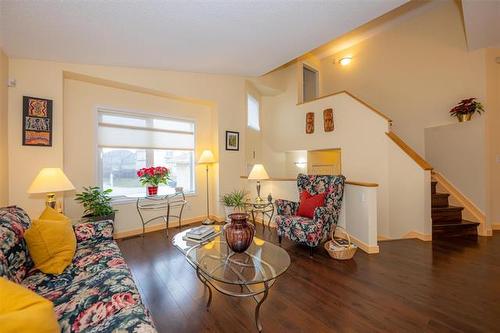 115 Cloverwood Rd, Winnipeg, MB 