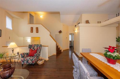 115 Cloverwood Rd, Winnipeg, MB 