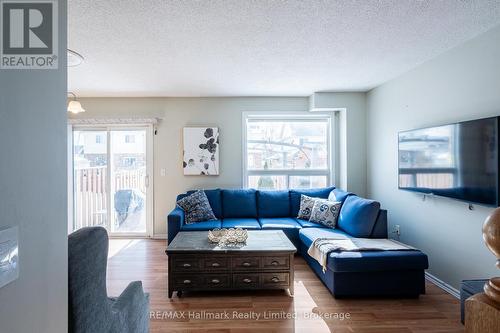 246 Starwood Drive, Guelph (Grange Road), ON - Indoor Photo Showing Living Room
