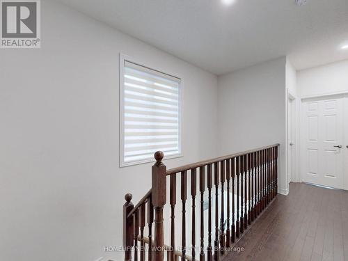 43 Titan Trail, Markham, ON - Indoor Photo Showing Other Room