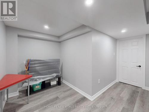 43 Titan Trail, Markham, ON - Indoor Photo Showing Other Room