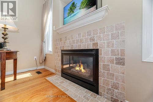 8 Inwood Place, Brampton, ON - Indoor Photo Showing Living Room With Fireplace