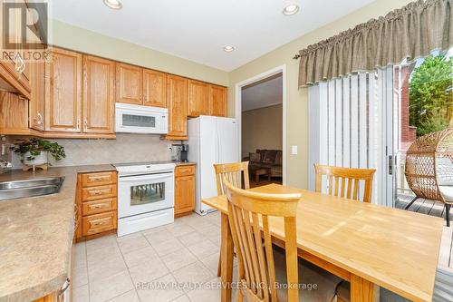 8 Inwood Place, Brampton, ON - Indoor