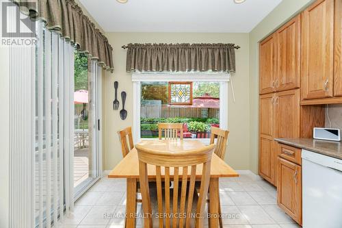 8 Inwood Place, Brampton, ON - Indoor Photo Showing Dining Room