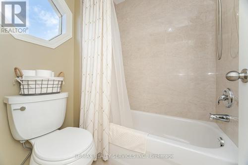 8 Inwood Place, Brampton, ON - Indoor Photo Showing Bathroom