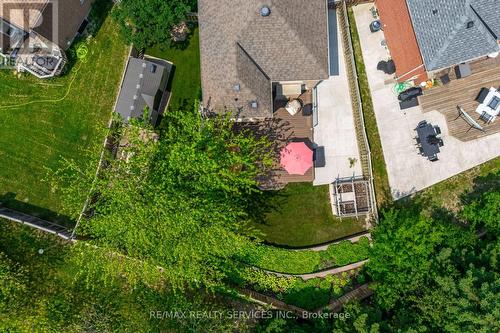8 Inwood Place, Brampton, ON - Outdoor