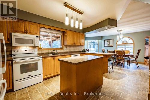 1156 Vera Street, Greater Sudbury (Valley East), ON - Indoor Photo Showing Kitchen