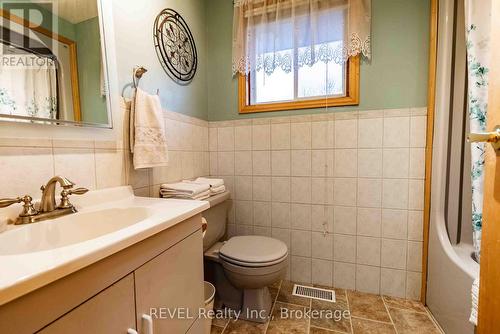 1156 Vera Street, Greater Sudbury (Valley East), ON - Indoor Photo Showing Bathroom