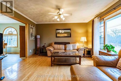 1156 Vera Street, Greater Sudbury (Valley East), ON - Indoor Photo Showing Living Room