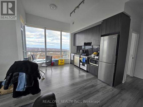 5407 - 395 Bloor Street E, Toronto, ON - Indoor Photo Showing Kitchen