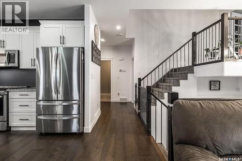 712 Maple Court, Warman, SK - Indoor Photo Showing Kitchen