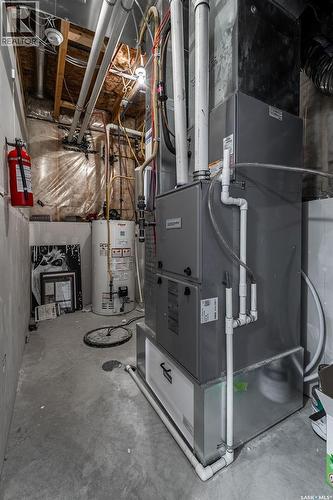 712 Maple Court, Warman, SK - Indoor Photo Showing Basement