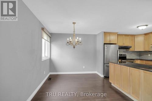 132 Rothesay Drive, Ottawa, ON - Indoor Photo Showing Kitchen