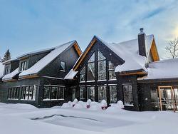 207 Mtée du Val-de-Loire  Saint-Adolphe-D'Howard, QC J0T 2B0