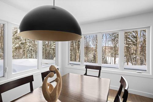 Salle à manger - 207 Mtée Du Val-De-Loire, Saint-Adolphe-D'Howard, QC - Indoor Photo Showing Dining Room