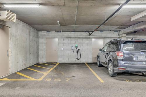 Parking - 605-7720 Rue Du Daim, Québec (Charlesbourg), QC - Indoor Photo Showing Garage