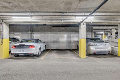 Parking - 605-7720 Rue Du Daim, Québec (Charlesbourg), QC - Indoor Photo Showing Garage