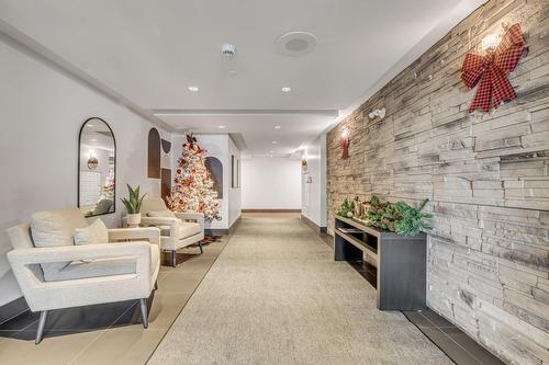 Reception area - 605-7720 Rue Du Daim, Québec (Charlesbourg), QC - Indoor Photo Showing Other Room