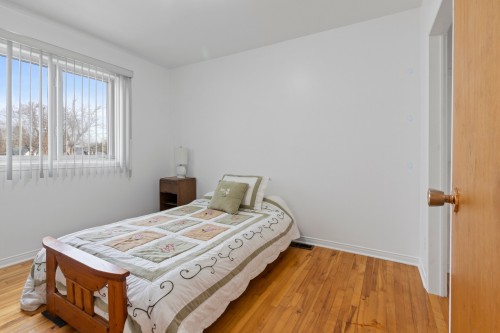 Chambre à coucher - 99 Rue Hamilton, Châteauguay, QC - Indoor Photo Showing Bedroom