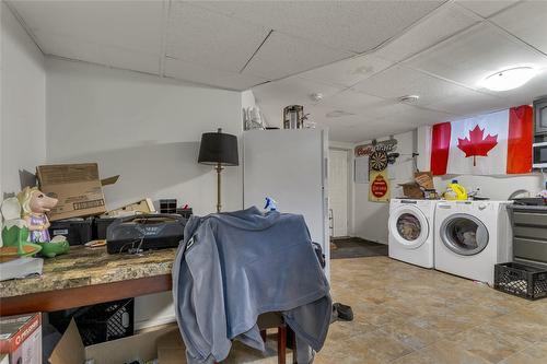 4214 34 Street, Vernon, BC - Indoor Photo Showing Laundry Room
