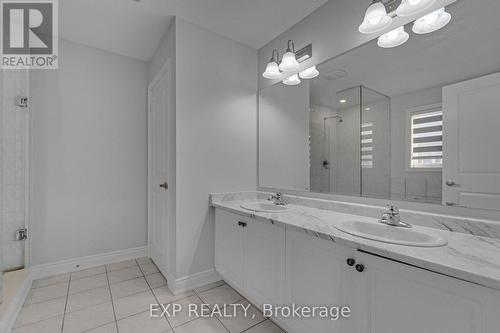 15 Benhurst Crescent, Brampton, ON - Indoor Photo Showing Bathroom