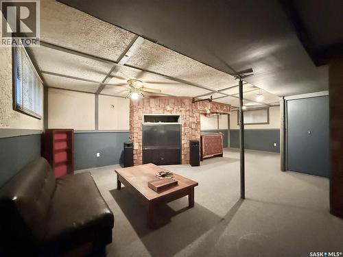 83 Young Crescent, Regina, SK - Indoor