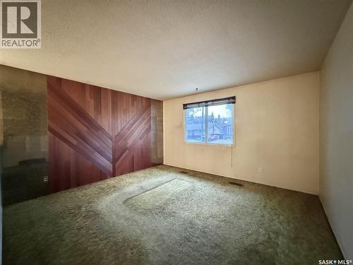 83 Young Crescent, Regina, SK - Indoor Photo Showing Other Room