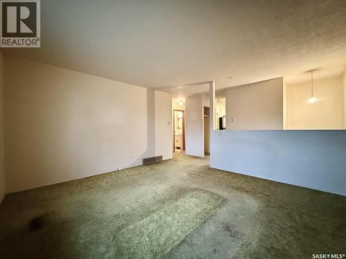 83 Young Crescent, Regina, SK - Indoor Photo Showing Other Room