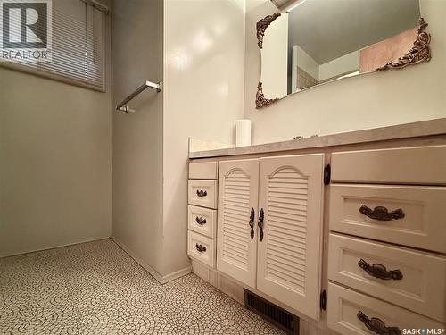 83 Young Crescent, Regina, SK - Indoor Photo Showing Other Room