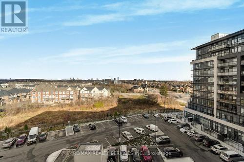 628 - 395 Dundas Street W, Oakville, ON - Outdoor With View