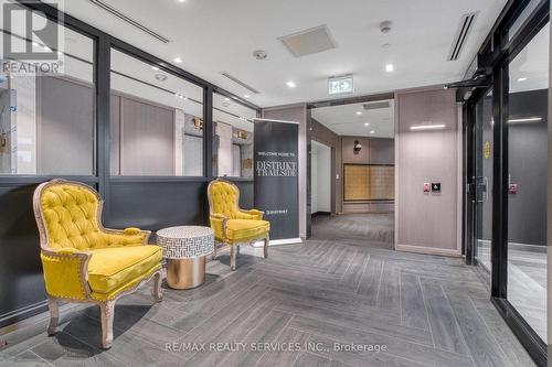 628 - 395 Dundas Street W, Oakville, ON - Indoor Photo Showing Other Room