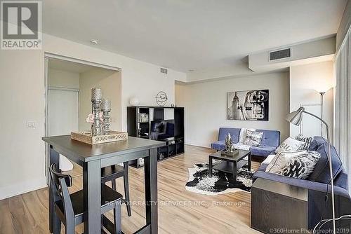 1608 - 300 Front Street W, Toronto, ON - Indoor